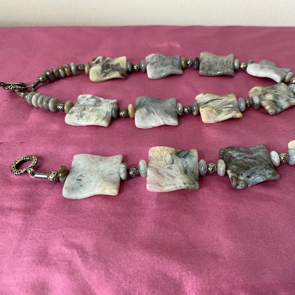 Natural Stone Hand Crafted Necklace and Bracelet - Picture 4 of 7